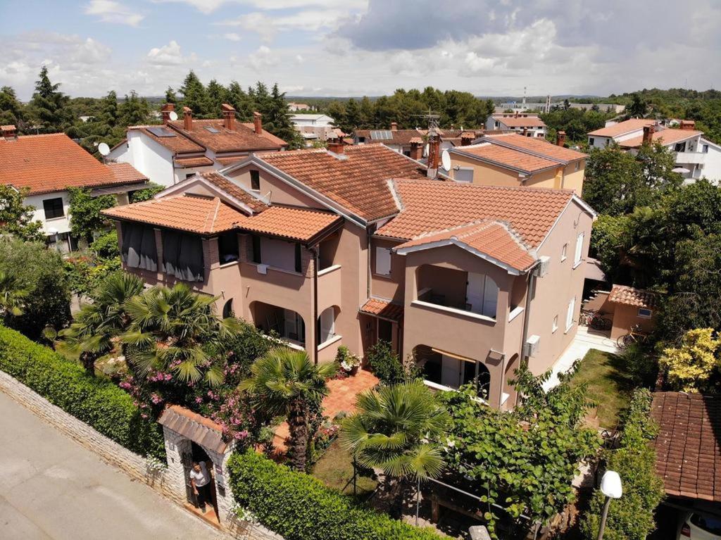 Apartments Sven-Marino Poreč Extérieur photo